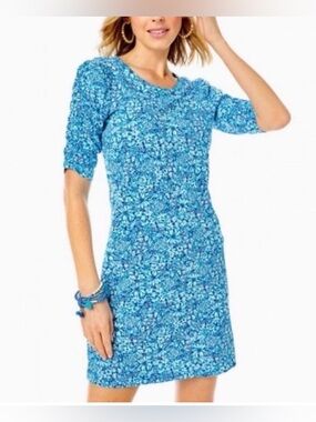 EUC SZ L Lilly Pulitzer Tee Shirt Dress in Cumulus Blue Blooming Together